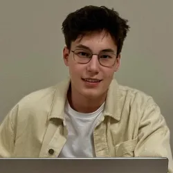 Фотография репетитора Сайдулин Денис Маратович