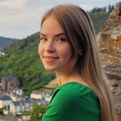 Фотография репетитора Вербовская Арина Александровна