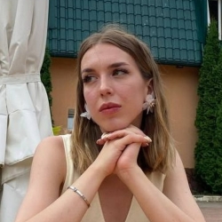 Фотография репетитора Зонова Анна Владимировна