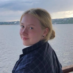 Фотография репетитора Яшнова Анна Николаевна