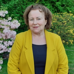 Фотография репетитора Сеничева Лариса Валентиновна