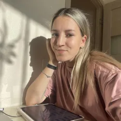 Фотография репетитора Емельяненко Александра Васильевна