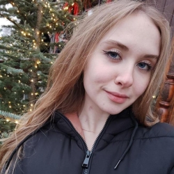 Фотография репетитора Гнеушева Юлия Александровна