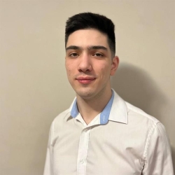 Фотография репетитора Бетрозов Георгий Маратович