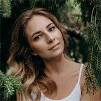 Фотография репетитора Емешкина Дарья Сергеевна