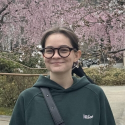 Фотография репетитора Колонтай Александра Сергеевна