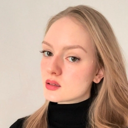 Фотография репетитора Дроздова Алина Павловна