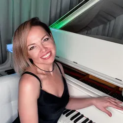 Фотография репетитора Короткова Алена Николаевна