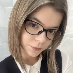 Фотография репетитора Иванова Арина Николаевна