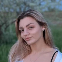 Фотография репетитора Петрова Валерия Дмитриевна