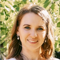 Фотография репетитора Леженникова Дарья Александровна