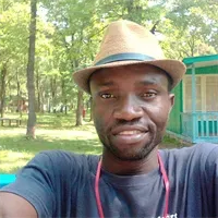 Фотография репетитора Базиа Доминик 