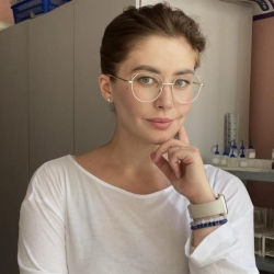 Фотография репетитора Ремизова Вероника Сергеевна