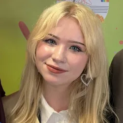 Фотография репетитора Почверюк Полина Александровна