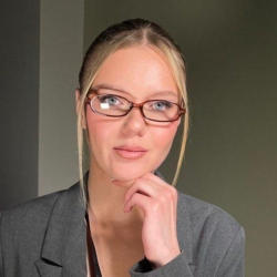 Фотография репетитора Гриднева Любовь Сергеевна