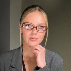 Фотография репетитора Гриднева Любовь Сергеевна