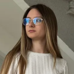 Фотография репетитора Пономарева Юлия Сергеевна