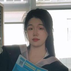 Фотография репетитора Фэн Ифань 