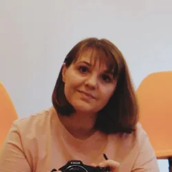 Фотография репетитора Попова Анна Михайловна
