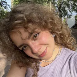 Фотография репетитора Макаренко Александра Маратовна