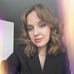 Фотография репетитора Мирасова Олеся Леонидовна