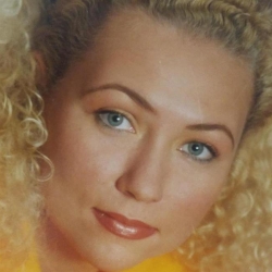 Фотография репетитора Сапожникова Мария Игоревна