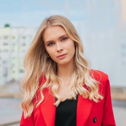 Фотография репетитора Мусаева Арина Евгеньевна