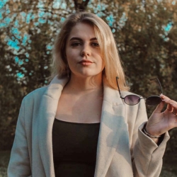 Фотография репетитора Вейс Алиса Борисовна