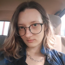 Фотография репетитора Попова Алиса Евгеньевна