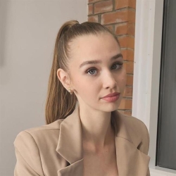 Фотография репетитора Слабогорская Алиса Алексеевна