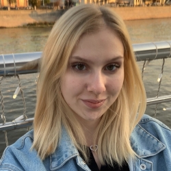 Фотография репетитора Салабуда Кристина Сергеевна