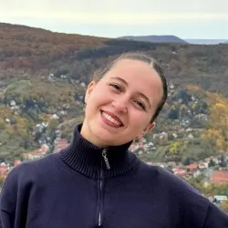 Фотография репетитора Погосян Ася 