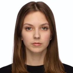 Фотография репетитора Медведева Александра Алексеевна