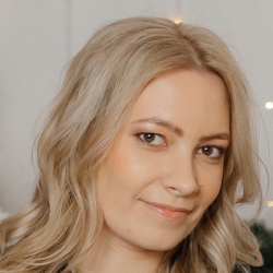 Фотография репетитора Валтышева Анастасия Алексеевна