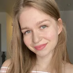 Фотография репетитора Плотникова Дарья Павловна