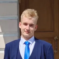 Фотография репетитора Савенко Денис Витальевич