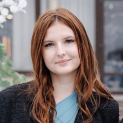 Фотография репетитора Ознобкина Кристина Сергеевна