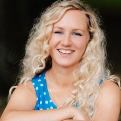 Фотография репетитора Севрюк Карина Олеговна