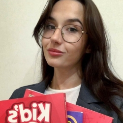 Фотография репетитора Медведева Екатерина Андреевна