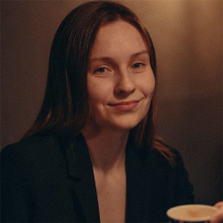 Фотография репетитора Москвичева Ангелина Алексеевна