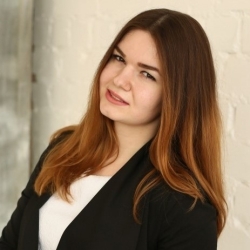 Фотография репетитора Вишнева Алёна Дмитриевна