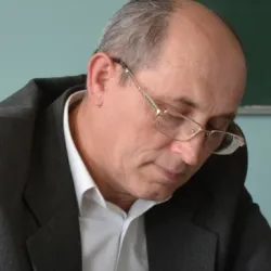 Фотография репетитора Моисеев Юрий Михайлович