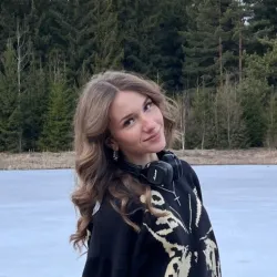 Фотография репетитора Логвина Юлия Андреевна