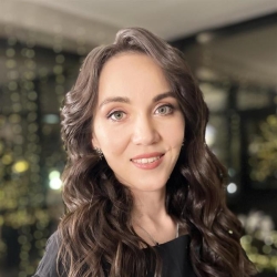 Фотография репетитора Эмрих Елена Юрьевна