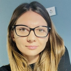 Фотография репетитора Елисеева Евгения Александровна