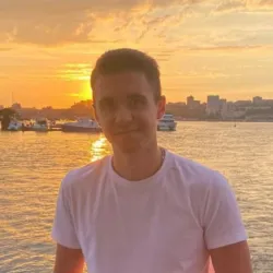 Фотография репетитора Серик Артем Андреевич