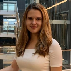 Фотография репетитора Зотова Алина Александровна