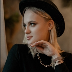 Фотография репетитора Баталина Анна Андреевна