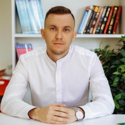 Фотография репетитора Якушев Виктор Сергеевич