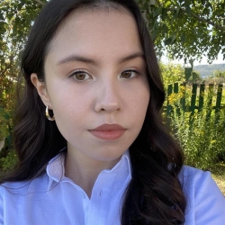 Фотография репетитора Нурутдинова Айгиза Альбертовна